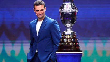 斯卡洛尼：和梅西聊过，我仍在冷静思考未来