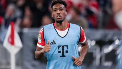 土媒：费内巴切租借+选择买断报价科曼，穆帅与球员对话